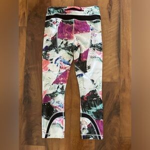 Lululemon Run Inspire Crop II *All Full-On Luxtreme Pigment Wave Black Sz 2